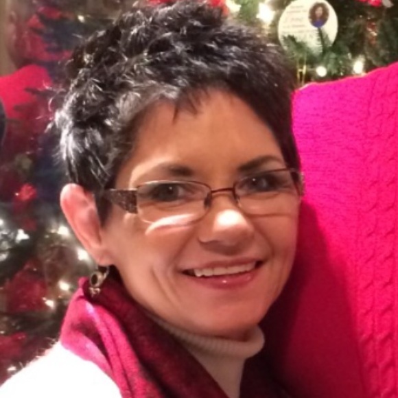 Meet your Posher, Jaime - Picture 2 of 2